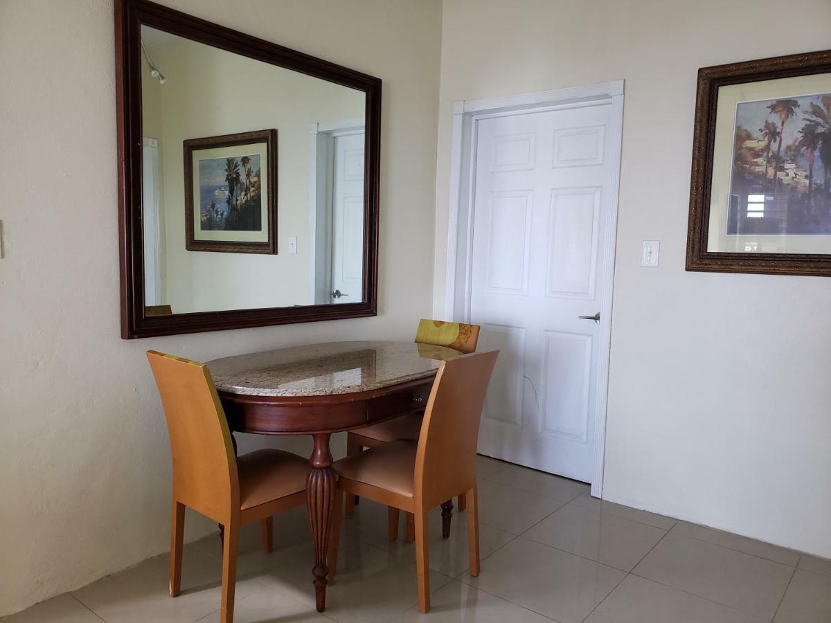 Villa Indigo Sunny 1Br Apartment In Private Gated Estate شارلوت أملي المظهر الخارجي الصورة